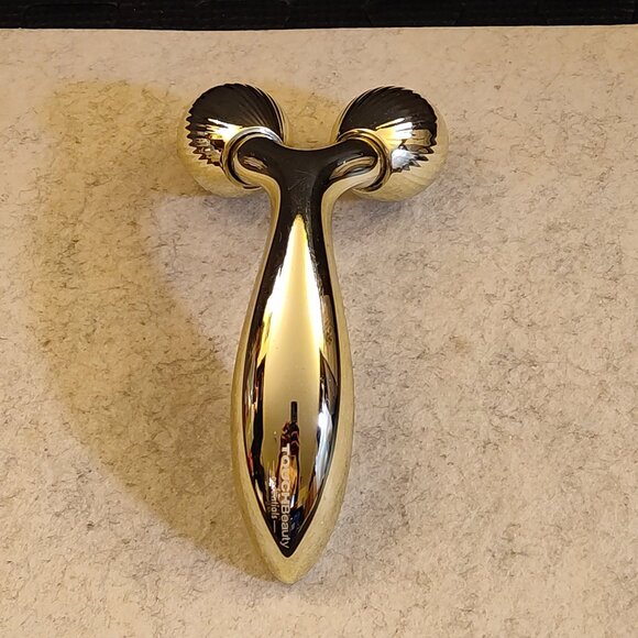 3D Roller Slimming Massager Stick for Facial Contouring & Skin Tightening - Picture 3 of 4